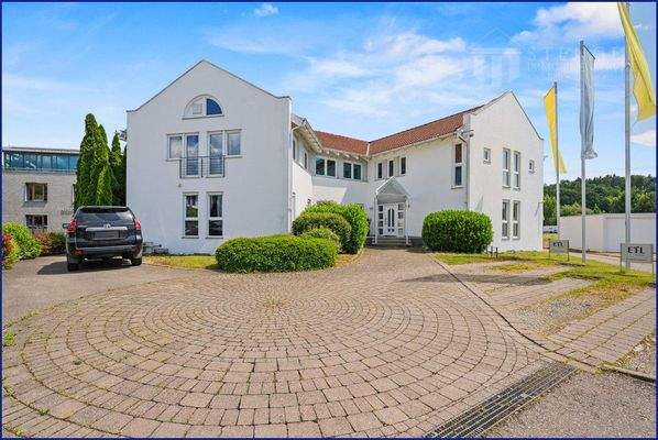 Aussenbereich Eingang