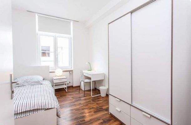 Voll möblierte Zimmer