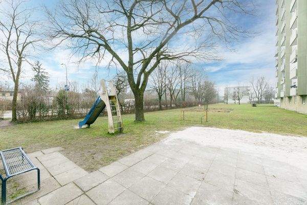 Grünfläche vor dem Haus