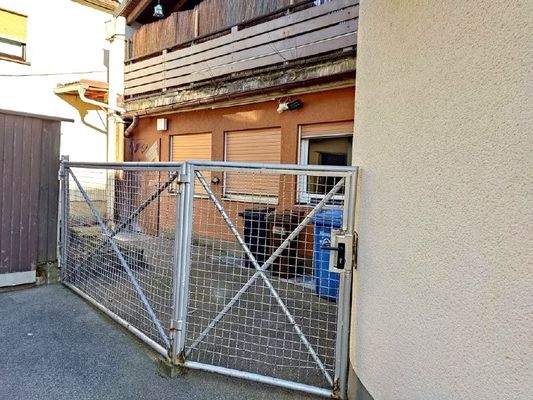 Hof - Lager - Werkstatt Zugang