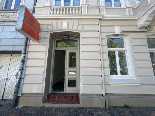 Eingang zur Gewerbeeinheit