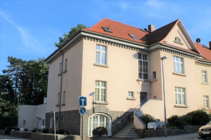 schickes, helles Apartment mit Terrasse und PKW-Stellplatz in Dahlen