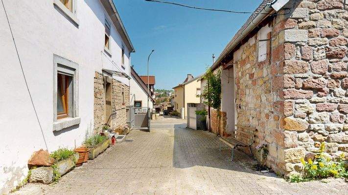 gemeinschaftlicher Hof/Zufahrt