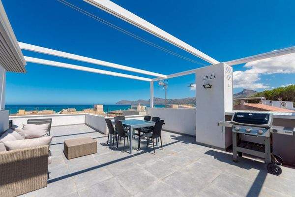 Dachterrasse mit BBQ und Meerblick