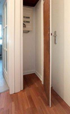 kleine Abstellkammer am Eingang