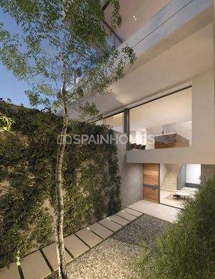 Detaches Sea-View Houses with Pools and Gardens in Málaga