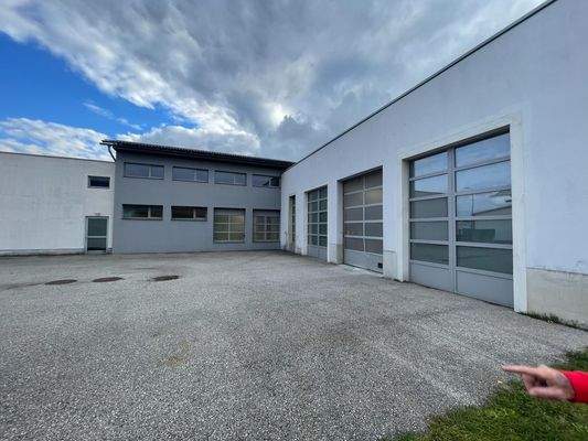 großzügige Freiflächen