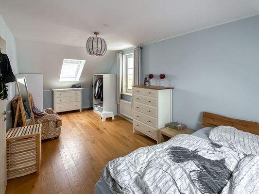 Schlafzimmer OG