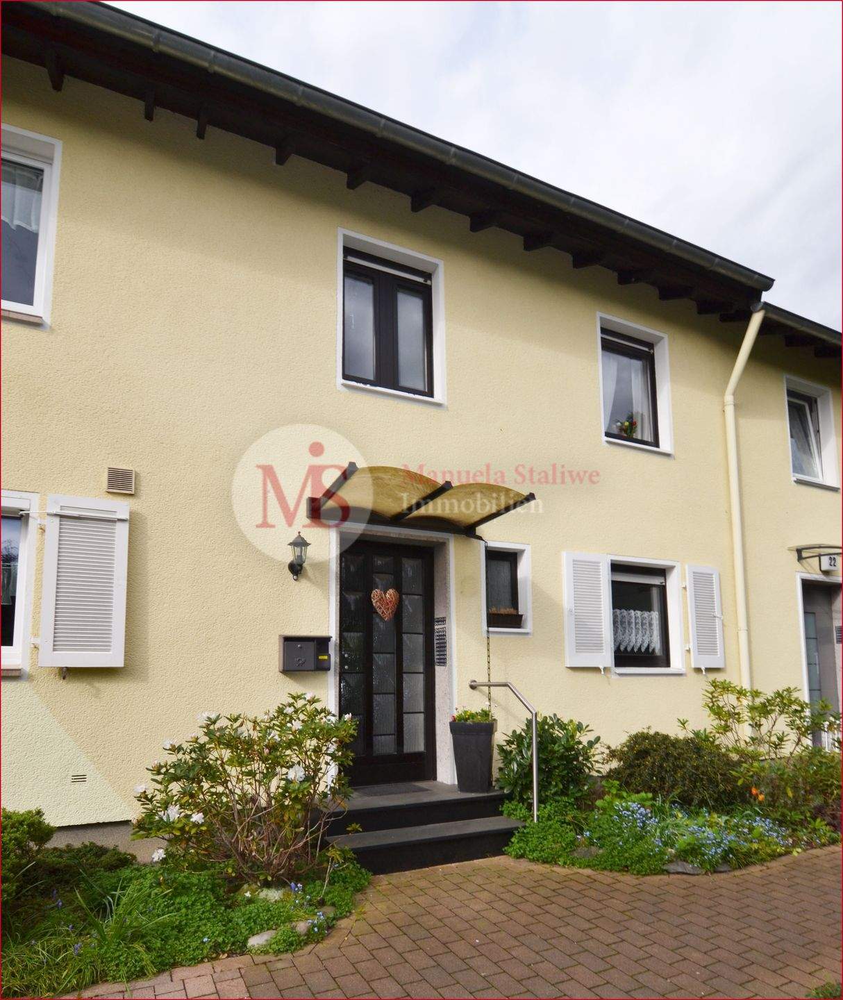 Gemütliches Reihenhaus mit Terrasse u. Garten in einer ruhigen Lage in