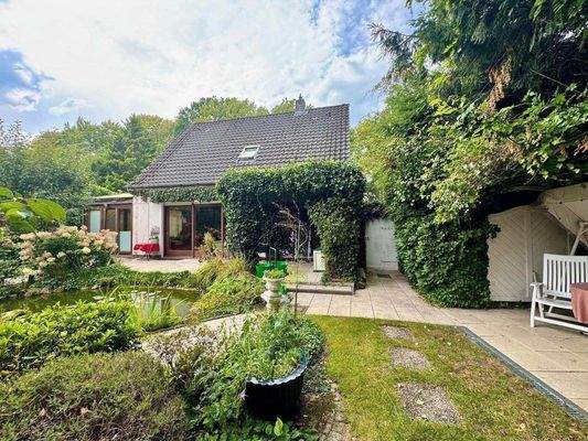 Grundstück mit Althaus