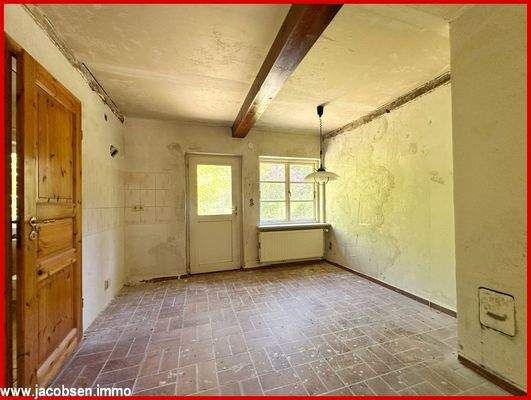 Nebengebäude Erdgeschoss Küche ohne Einbauten