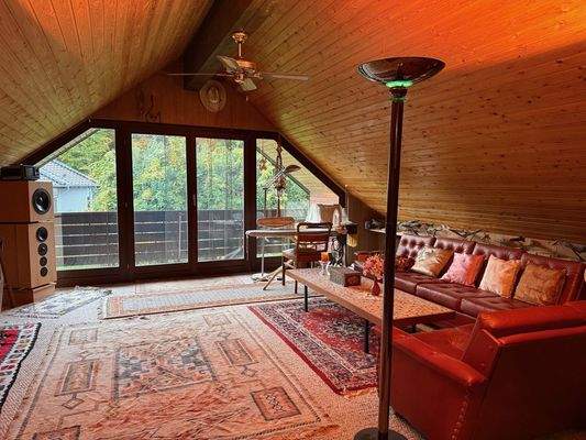 Ansicht großes Zimmer -1- im DG