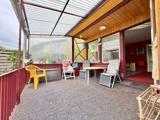 überdachte Terrasse