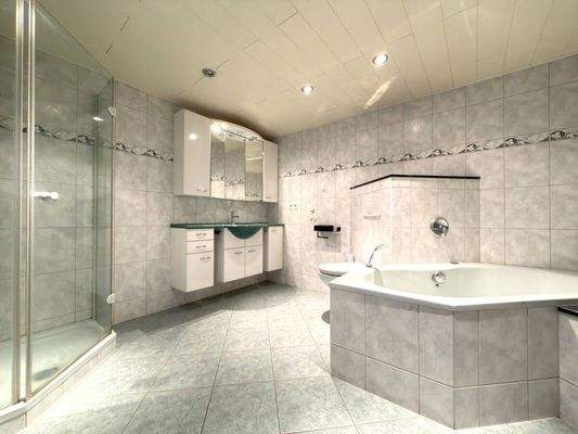 Badezimmer Erdgeschoss