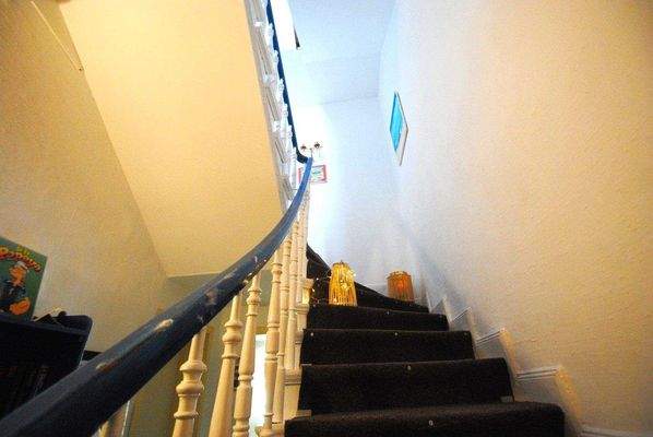 Treppenaufgang zum 1. OG