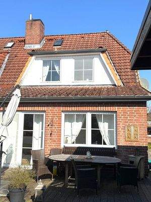 Die Terrasse von Süden