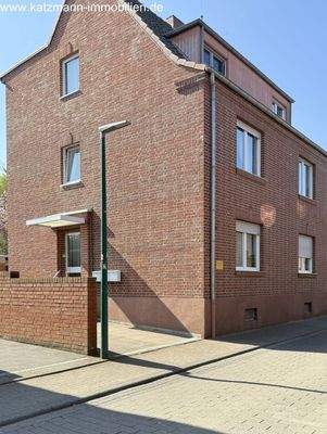 Mehrfamilienhaus mit 3 Wohneinheiten