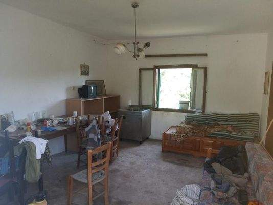 Kreta, Stilos: Landgrundstück mit Wohnhaus zu verkaufen