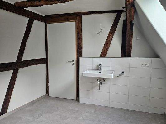 Tageslichtbad mit Dusche DG