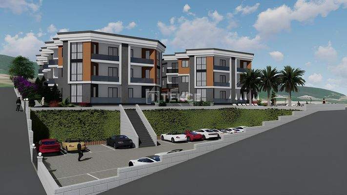 Apartments in a Complex with Sea and City Views in Çınarcık
