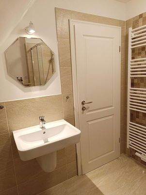 Bad mit Handtuchheizung