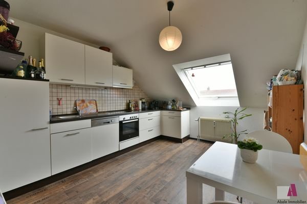 Küche mit moderner EBK