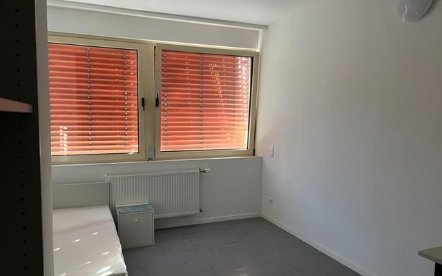 Zimmer mieten günstig in Stuttgart für Zeitwohnen möbliert bei urbanbnb 4.jpeg