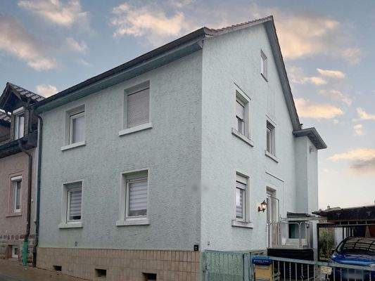 Außenansicht von der Straßenseite