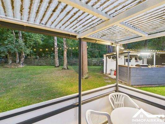 Überdachte Terrasse