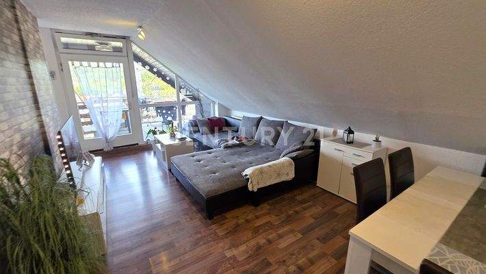 Traumhaftes lichtdurchflutetes Wohn- Esszimmer 