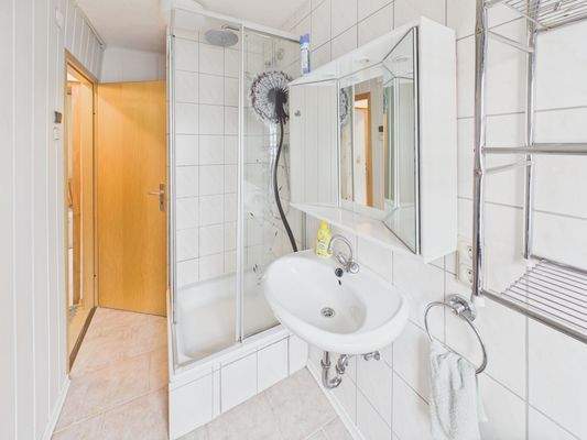 CAM01223G0-PR0194-STILL032