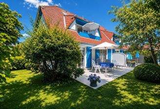 Hausansicht aus Gartensicht