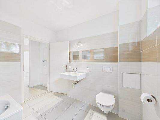 Wannen- und Duschbad im EG