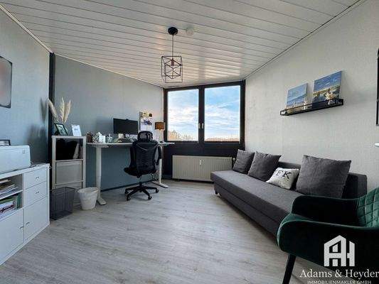 OG Einliegerwohnung Büro