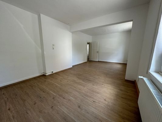 M2368_1, Wohnzimmer, Rahn Immobilien