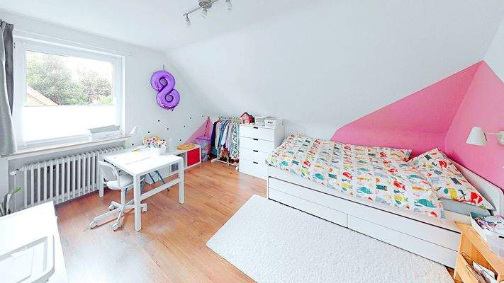 Kinderzimmer im OG