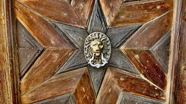 Detail Eingangstür.jpeg