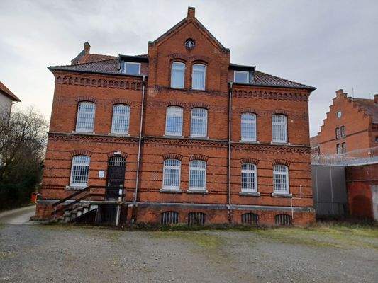 1251 - Wohnhaus, heutiges Verwaltungsgebäude