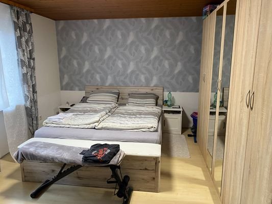 Schlafzimmer UG