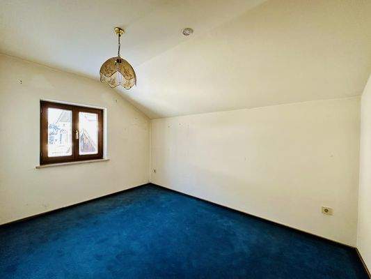 ZIMMER III DACHGESCHOSS