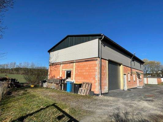 Giebelseite hinten - Carportanbau vorbereitet