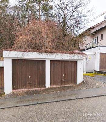 2 Garagen