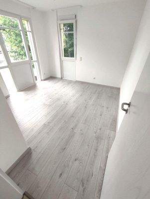 Kinder- bzw. Arbeitszimmer