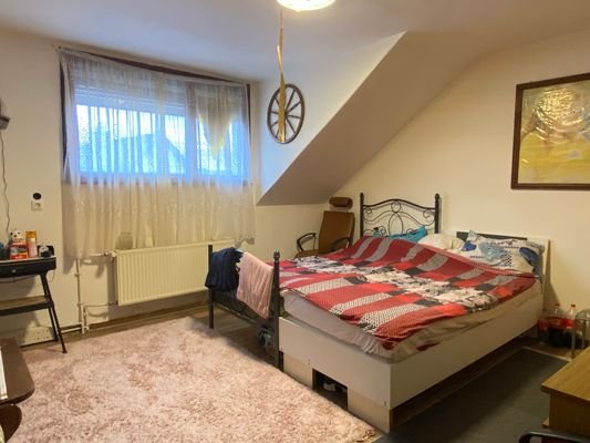 10 Schlafzimmer Dachgeschoss