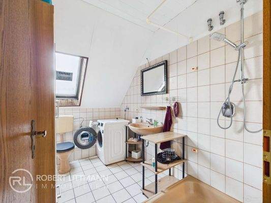 Badezimmer Dachgeschoss