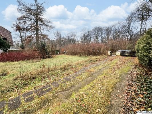 Ansicht Haus Richtung Einfahrt