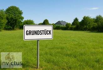 Grundstück
