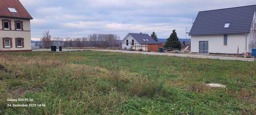 Hier sind noch gute Plätze für Ihr Haus!