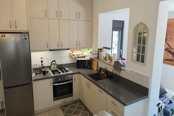 Kreta, Kalamitsi Amigdali: Charmantes kretisches Haus mit privatem Olivenhain und Bergblick zu verkaufen