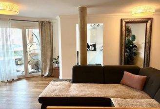 Wohnzimmer Blick Richtung Küche